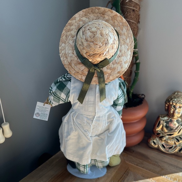 Anne of Green Gables Porcelain Doll - Picture 2 of 6